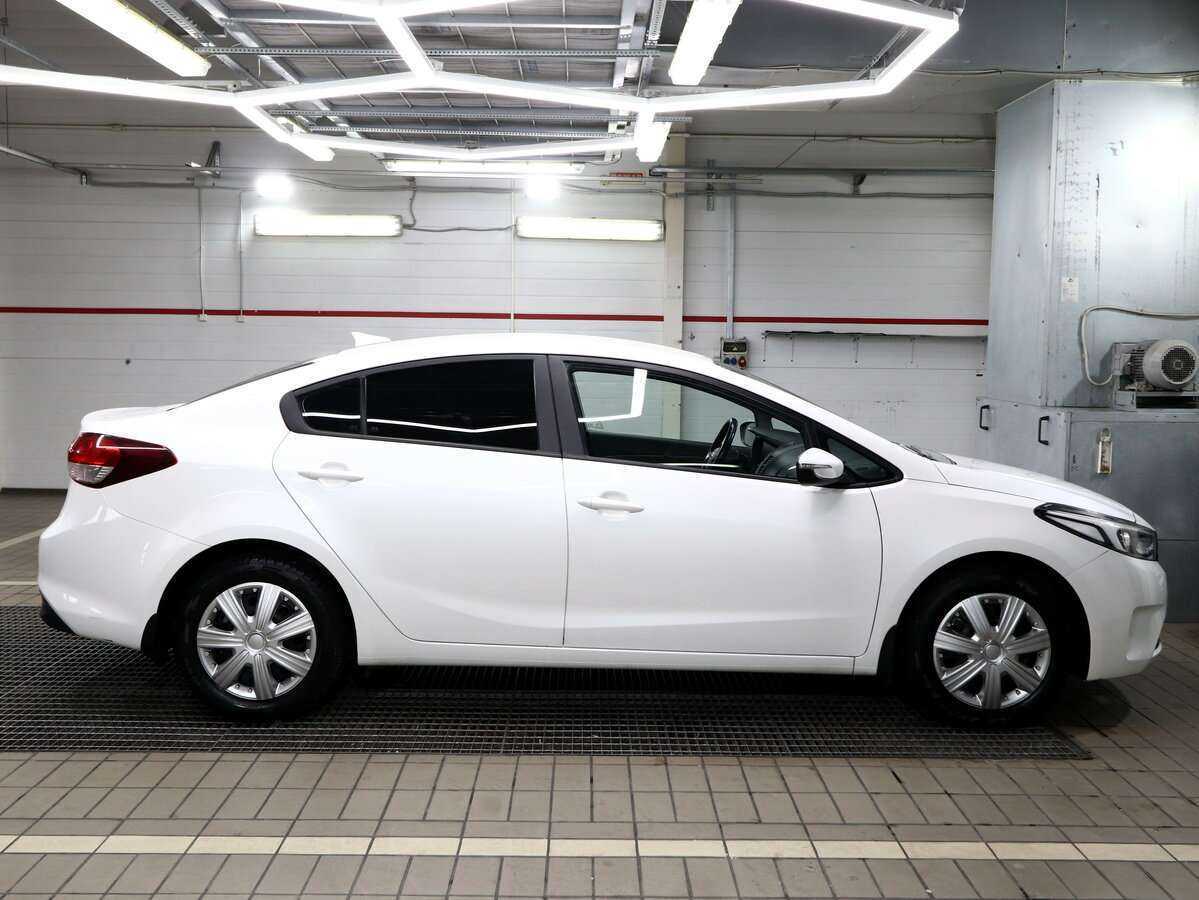 Купить Kia Cerato с пробегом. Фото: #2