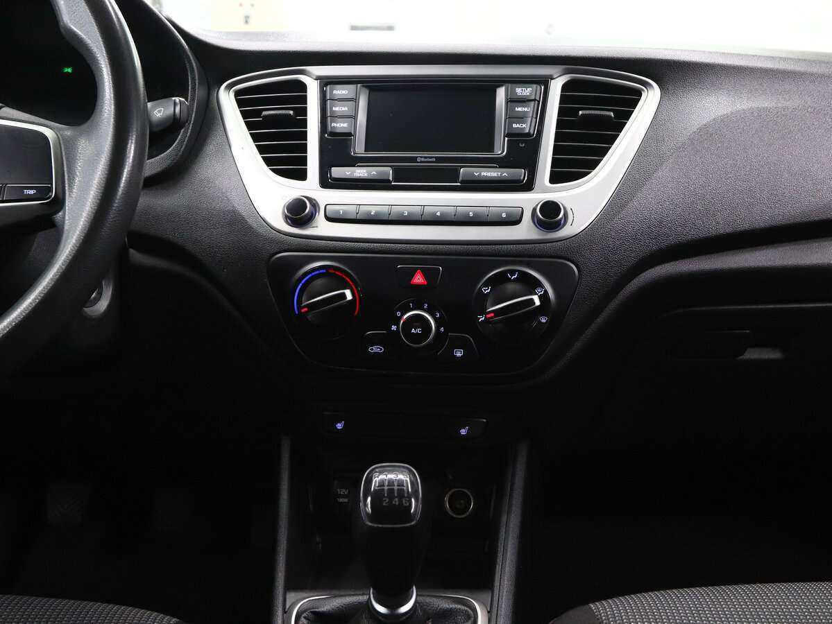 Купить Hyundai Solaris с пробегом. Фото: #19