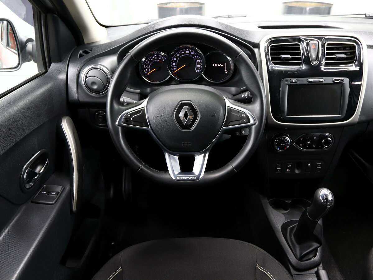 Купить Renault Sandero с пробегом. Фото: #12