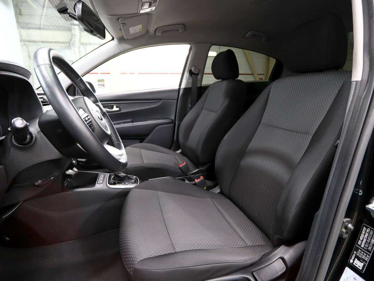 Купить Kia Rio с пробегом. Фото: #9