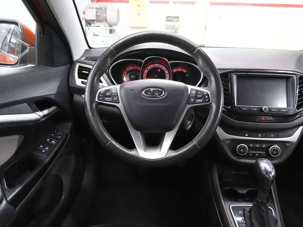 Купить Lada (ВАЗ) Vesta с пробегом. Фото: #11