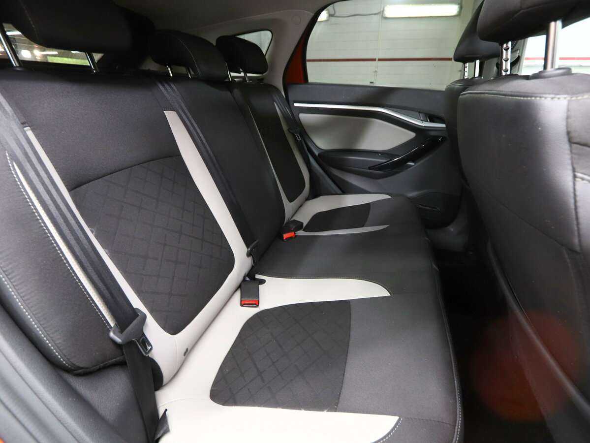 Купить Lada (ВАЗ) Vesta с пробегом. Фото: #17