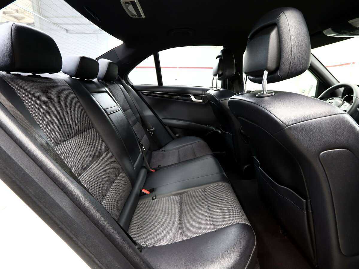 Купить Mercedes-Benz C-Класс с пробегом. Фото: #13