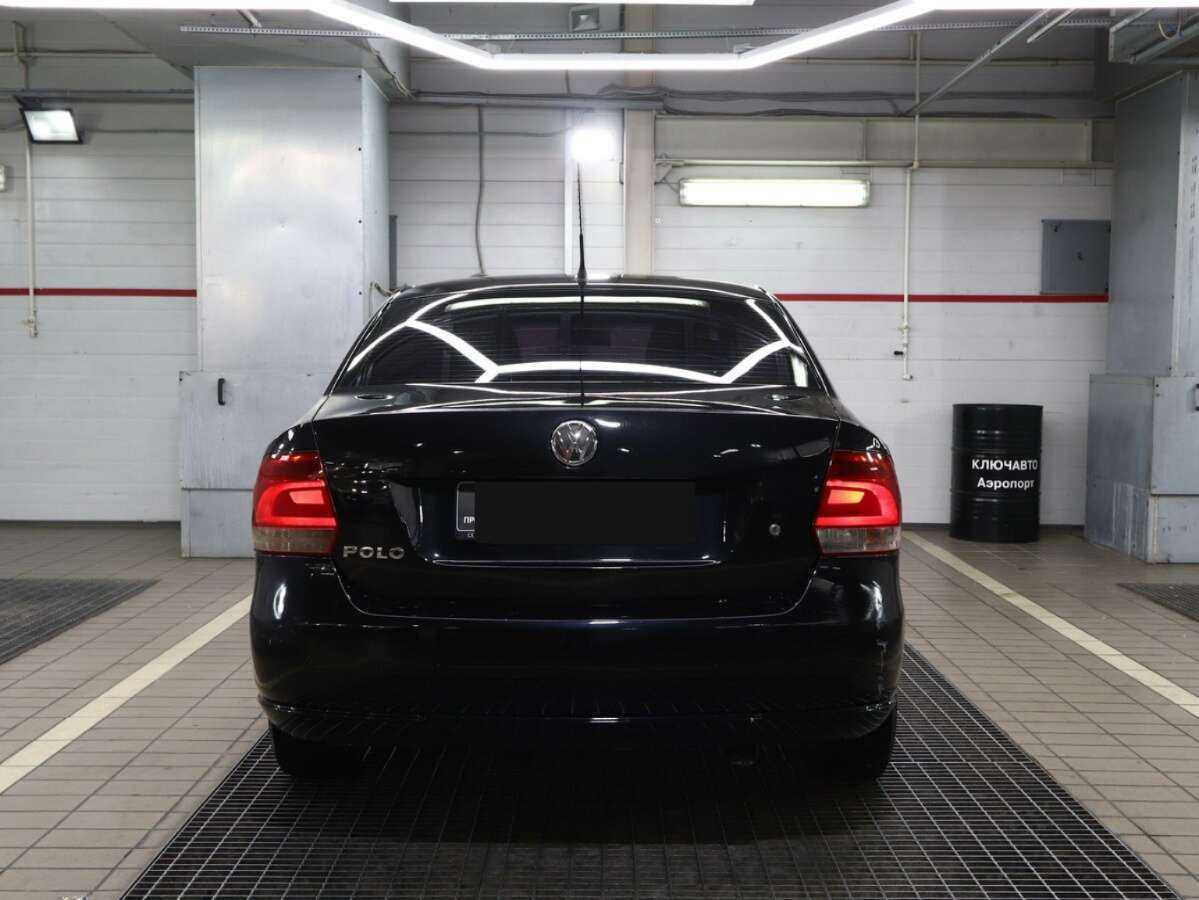 Купить Volkswagen Polo с пробегом. Фото: #4