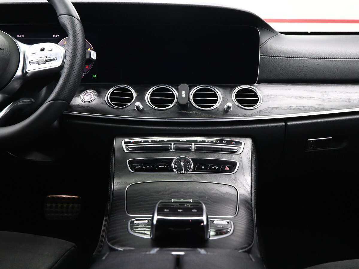 Купить Mercedes-Benz E-Класс с пробегом. Фото: #15