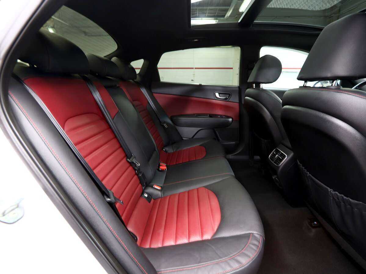 Купить Kia Optima с пробегом. Фото: #21