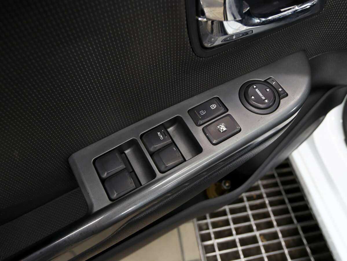 Купить Kia Rio с пробегом. Фото: #14