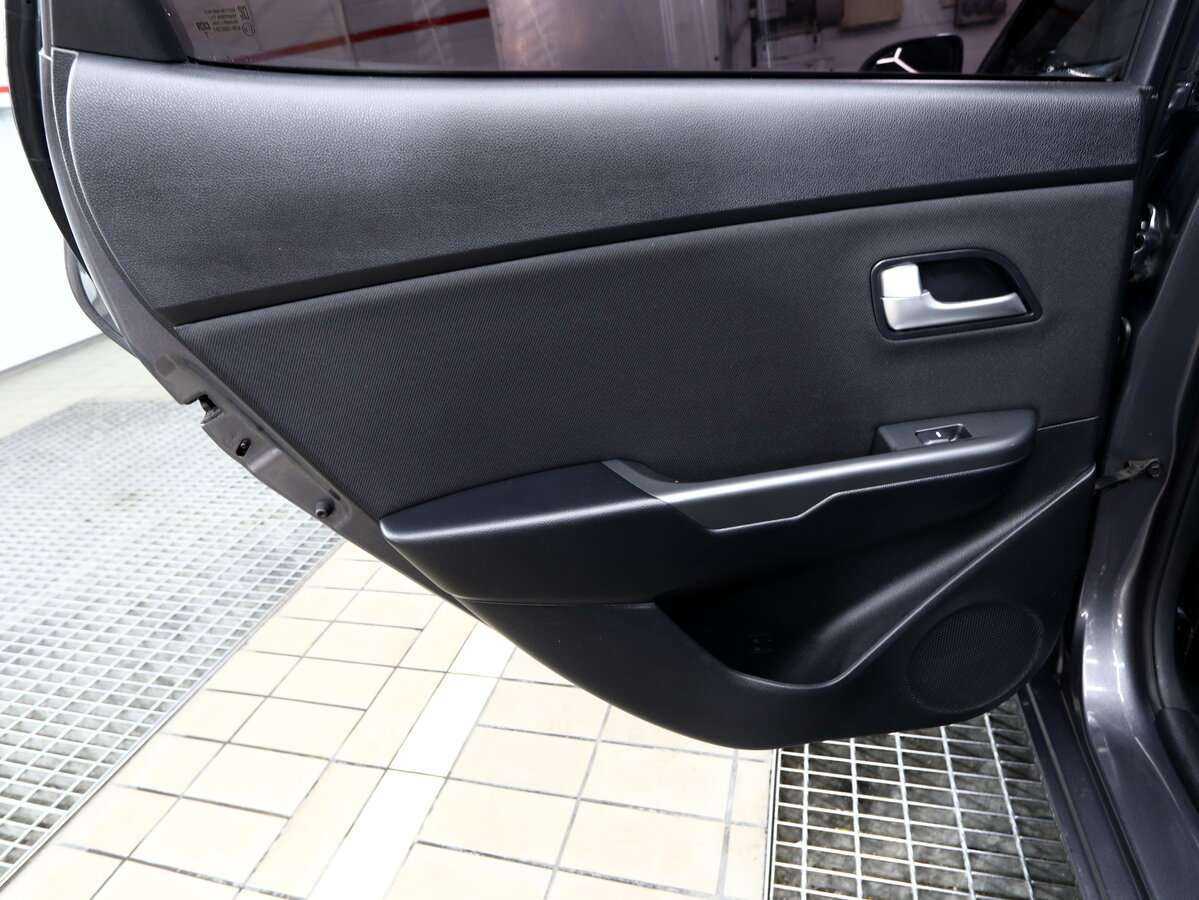 Купить Kia Rio с пробегом. Фото: #14