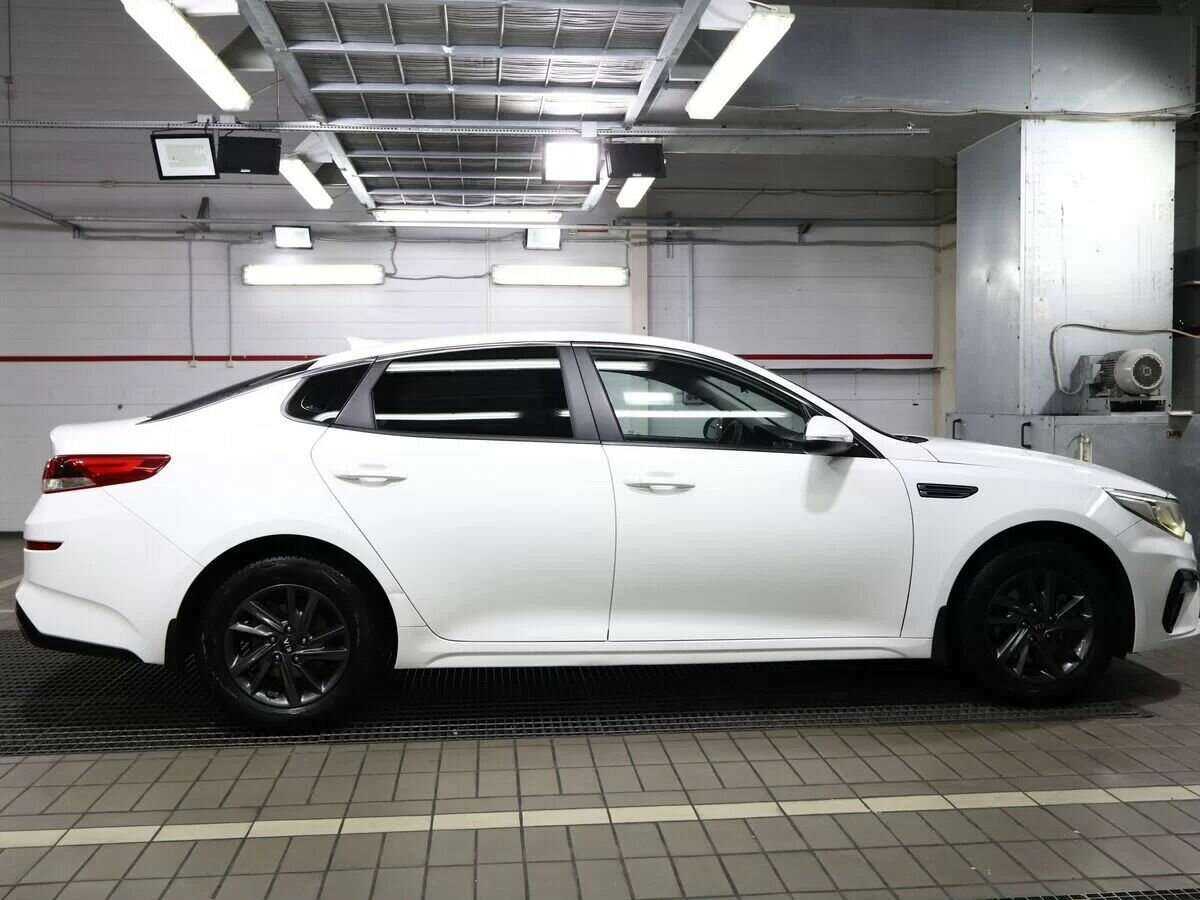Купить Kia Optima с пробегом. Фото: #1