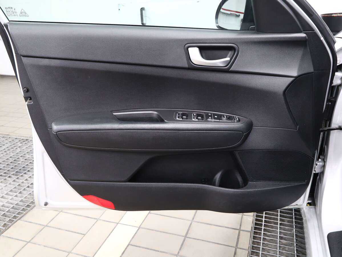 Купить Kia Optima с пробегом. Фото: #11