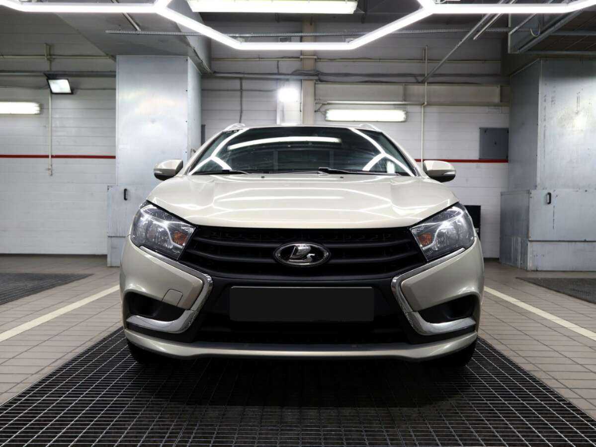 Купить Lada (ВАЗ) Vesta с пробегом. Фото: #1