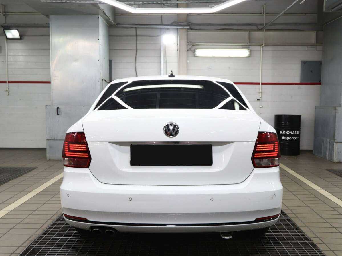 Купить Volkswagen Polo с пробегом. Фото: #3