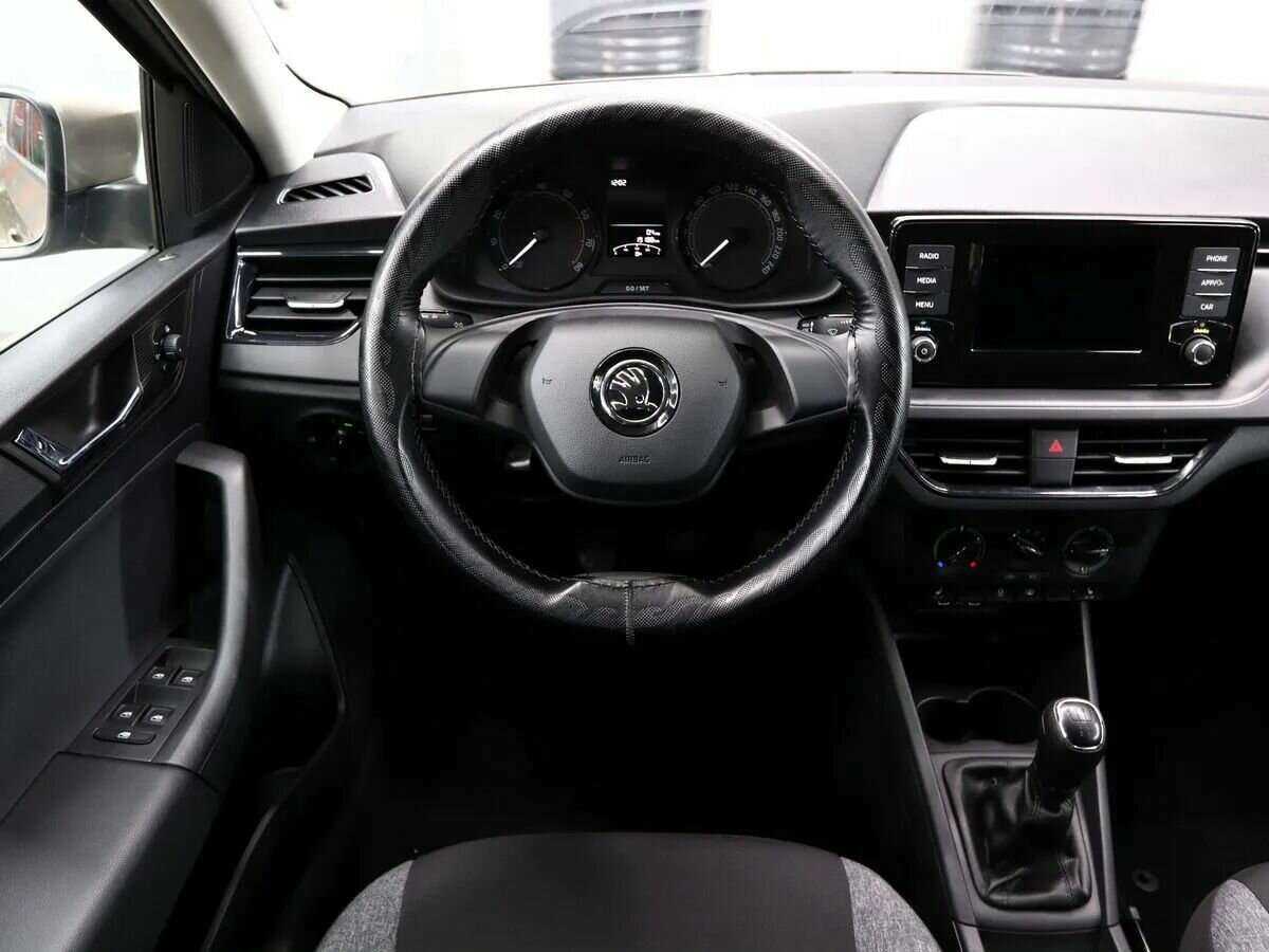 Купить Skoda Rapid с пробегом. Фото: #11