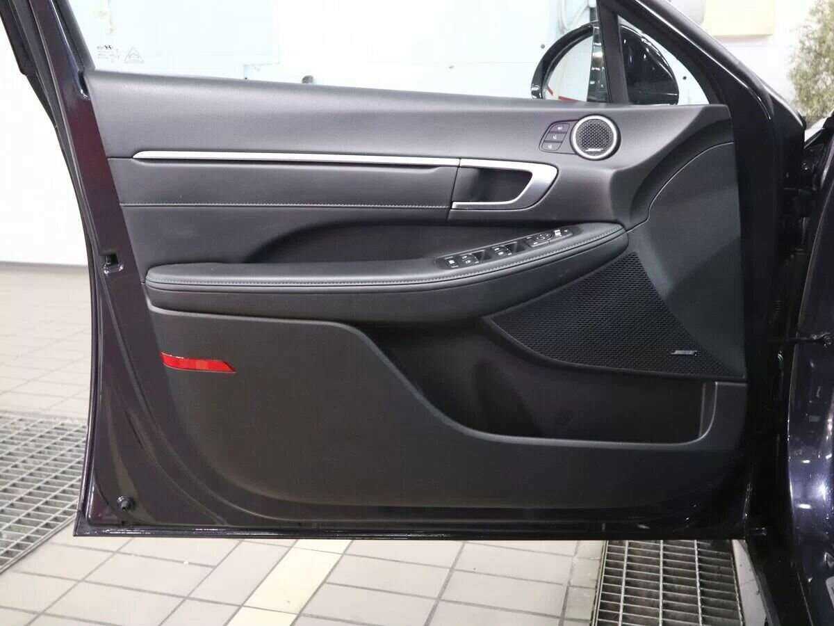 Купить Hyundai Sonata с пробегом. Фото: #14