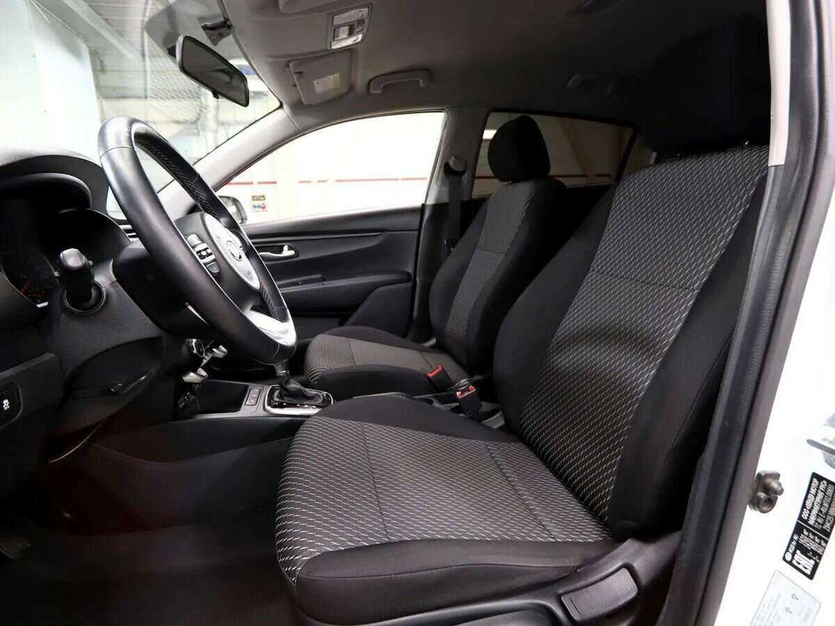 Купить Kia Rio с пробегом. Фото: #6