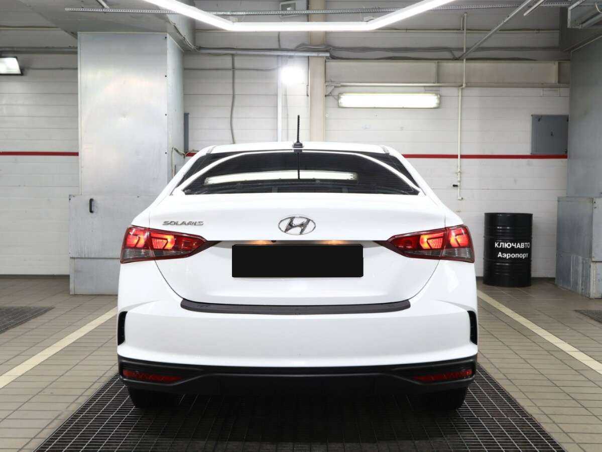 Купить Hyundai Solaris с пробегом. Фото: #3