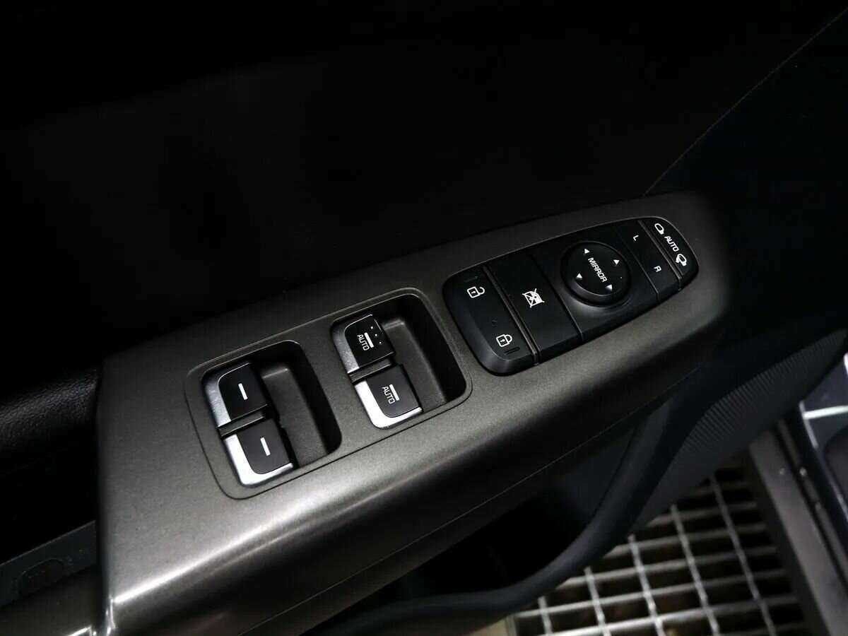 Купить Kia Sportage с пробегом. Фото: #8