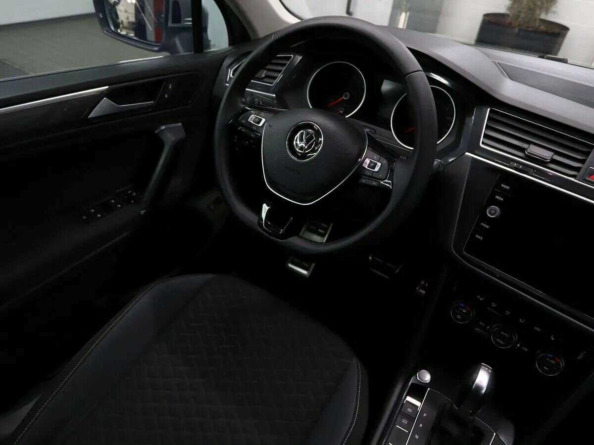 Купить Volkswagen Tiguan с пробегом. Фото: #17