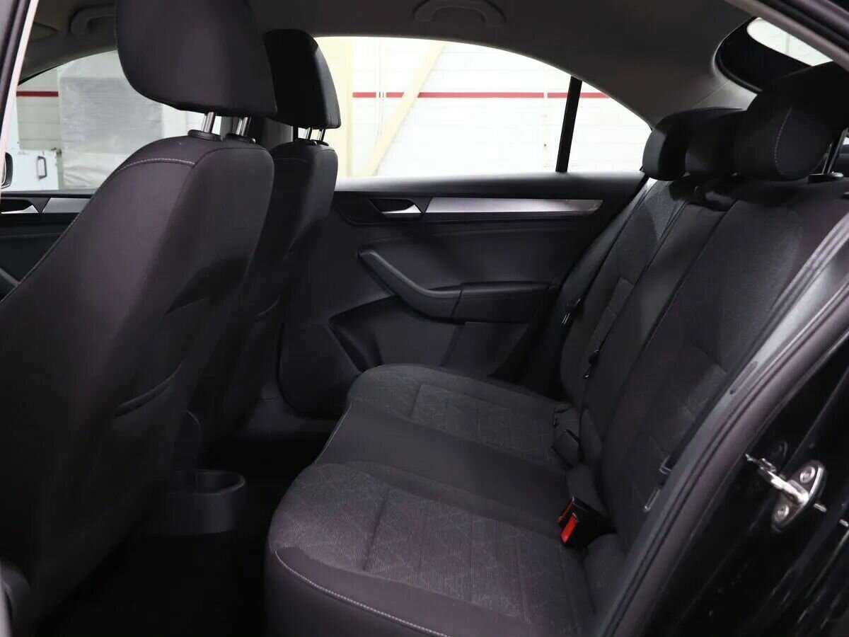 Купить Volkswagen Polo с пробегом. Фото: #10