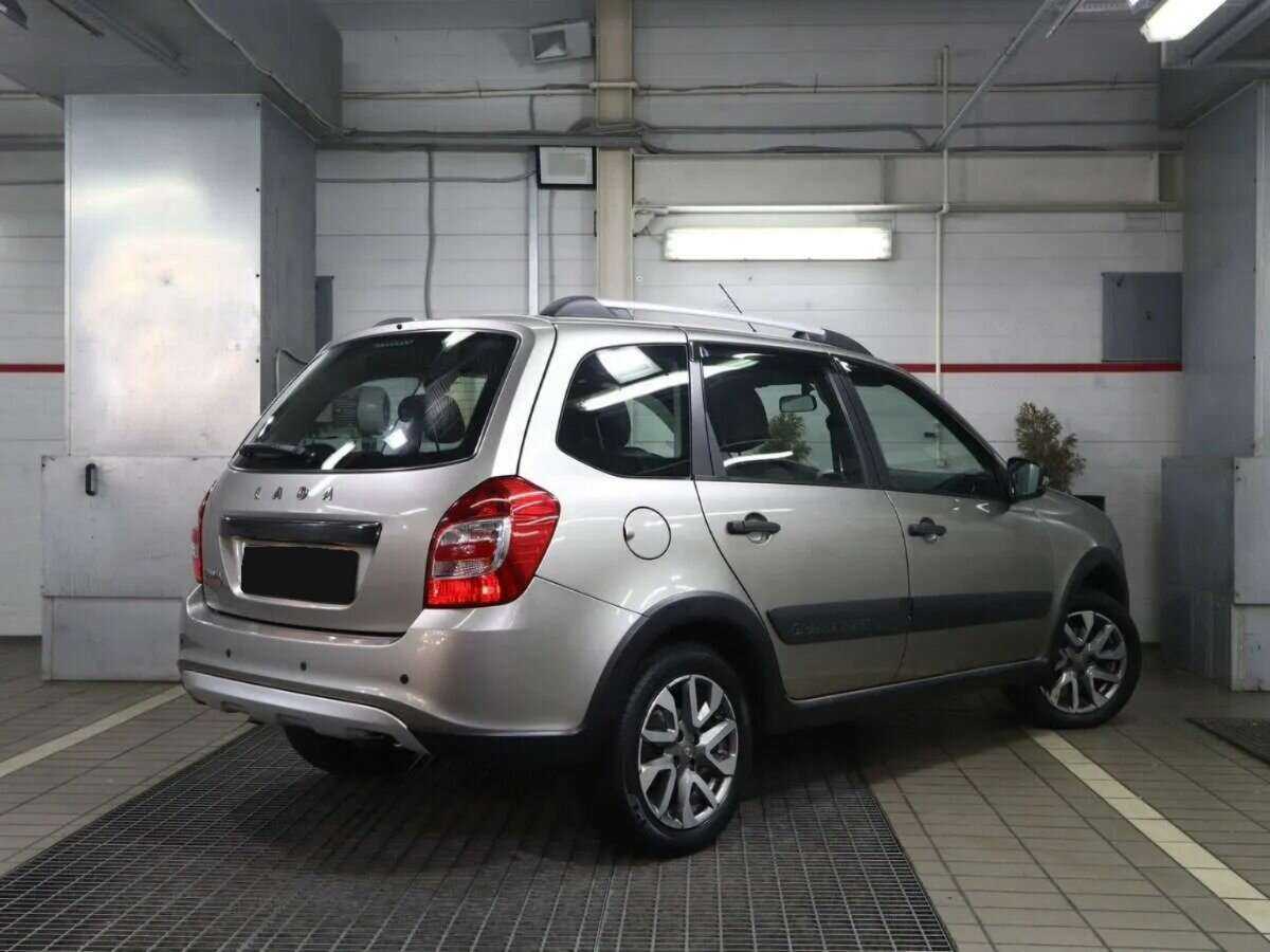 Купить Lada (ВАЗ) Granta с пробегом. Фото: #1