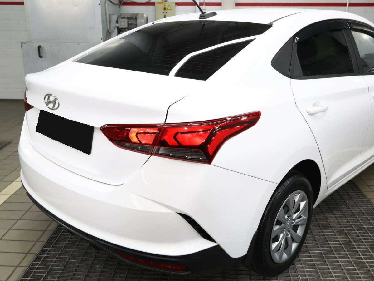 Купить Hyundai Solaris с пробегом. Фото: #3