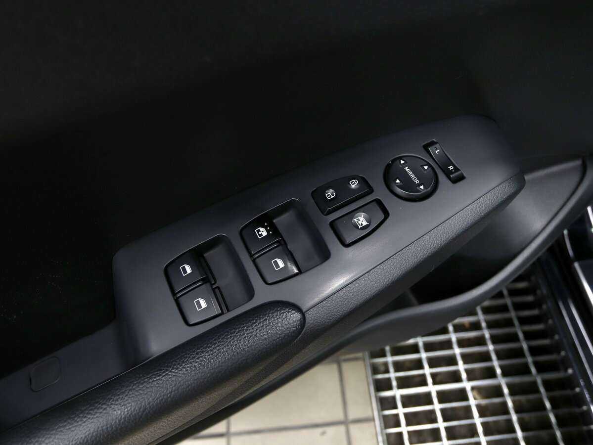 Купить Hyundai Solaris с пробегом. Фото: #7