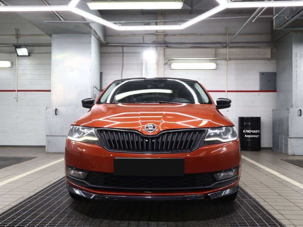 Купить Skoda Rapid с пробегом. Фото: #2