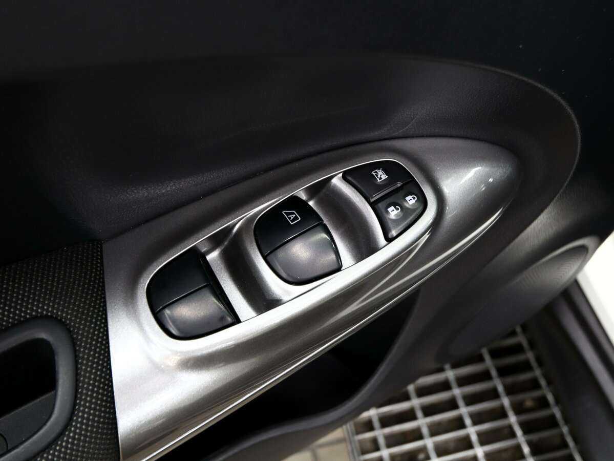 Купить Nissan Juke с пробегом. Фото: #8