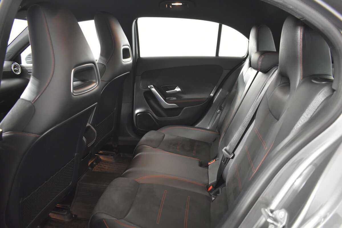 Купить Mercedes-Benz A-Класс с пробегом. Фото: #6