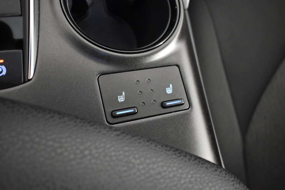 Купить Toyota Camry с пробегом. Фото: #15