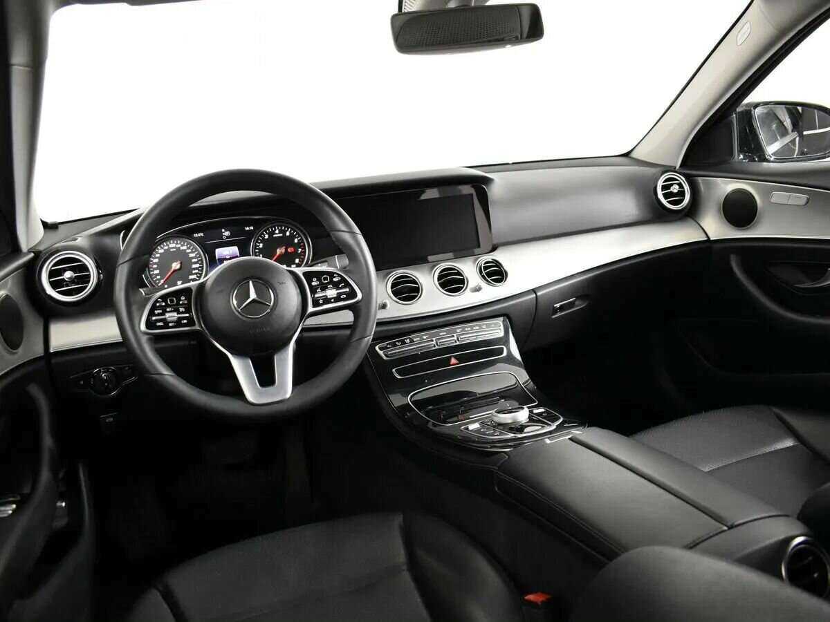 Купить Mercedes-Benz E-Класс с пробегом. Фото: #9