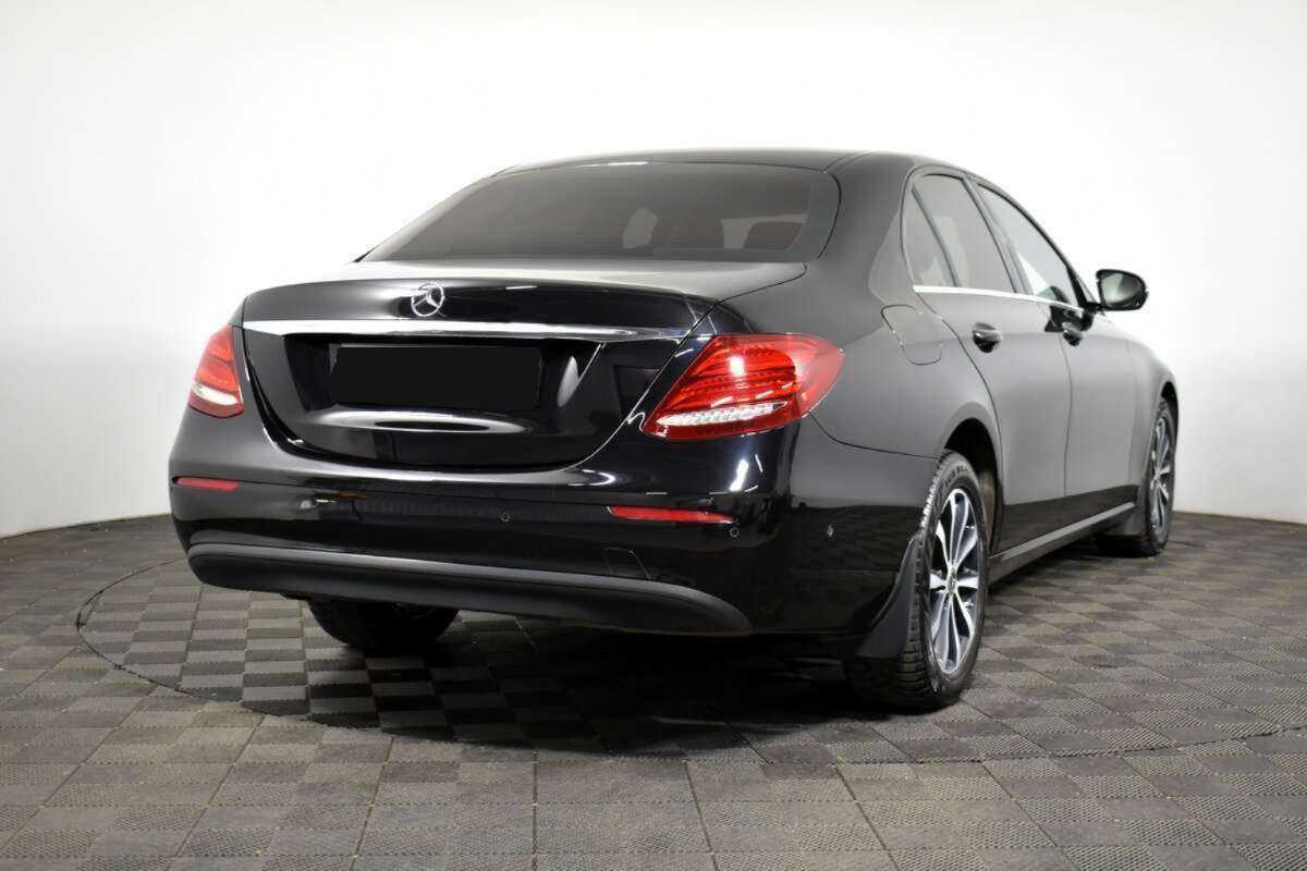 Купить Mercedes-Benz E-Класс с пробегом. Фото: #3