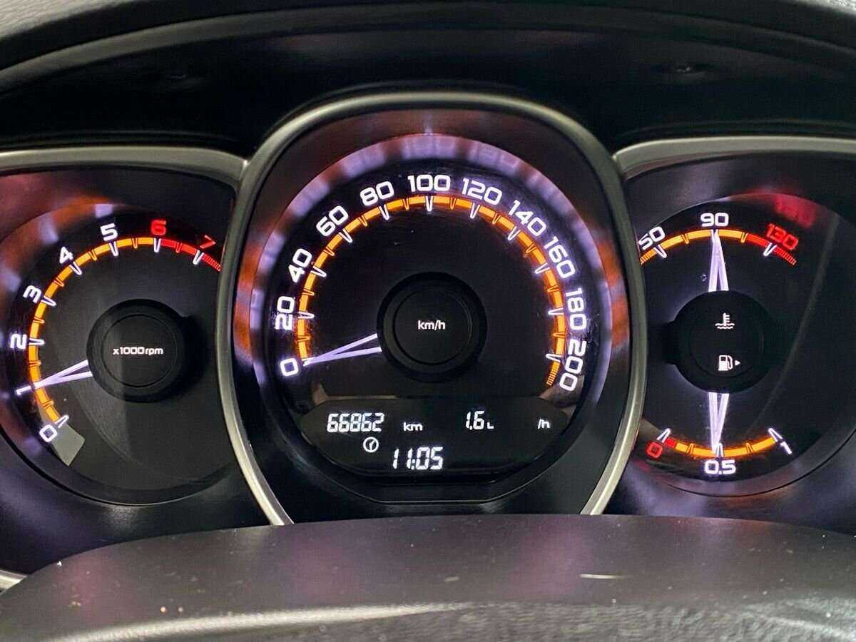 Купить Lada (ВАЗ) Vesta с пробегом. Фото: #12