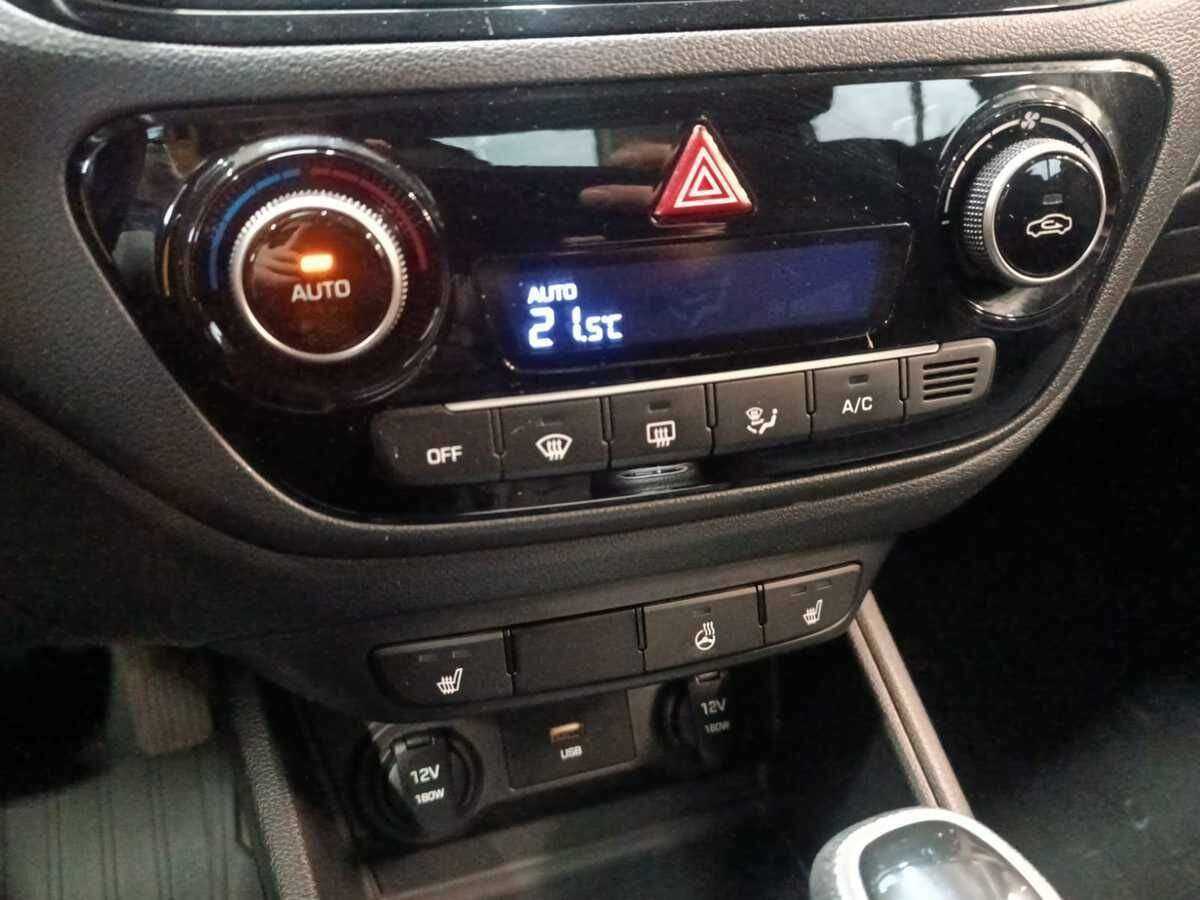 Купить Hyundai Solaris с пробегом. Фото: #12