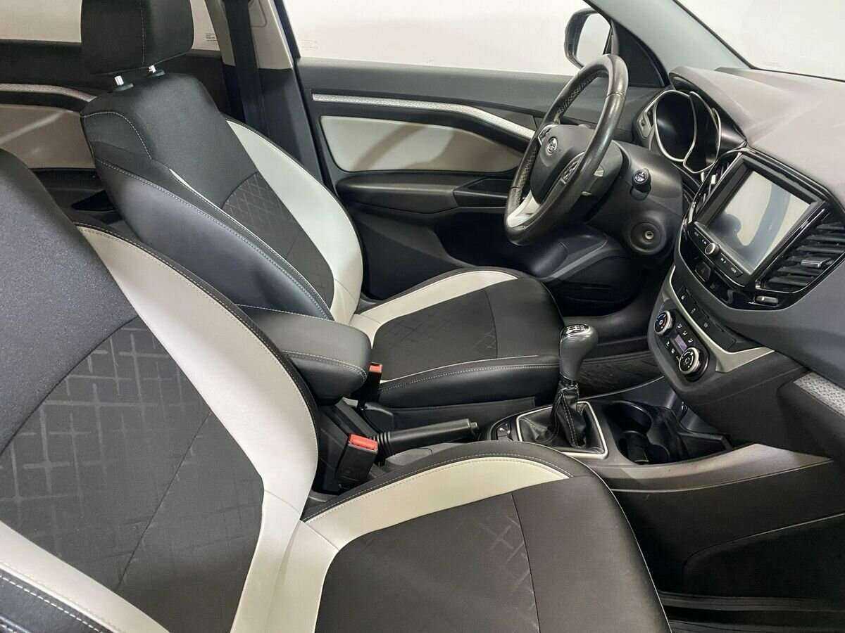 Купить Lada (ВАЗ) Vesta с пробегом. Фото: #9