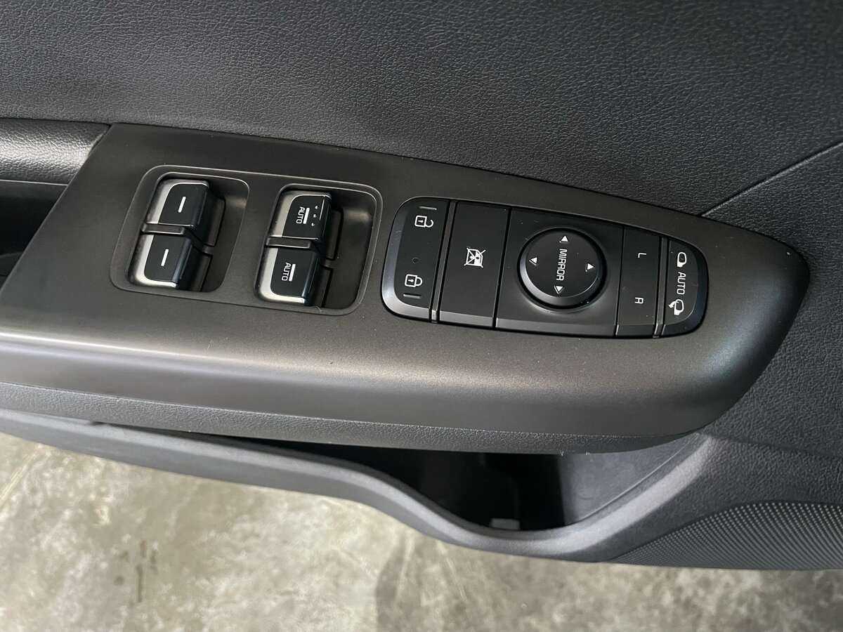 Купить Kia Sportage с пробегом. Фото: #21