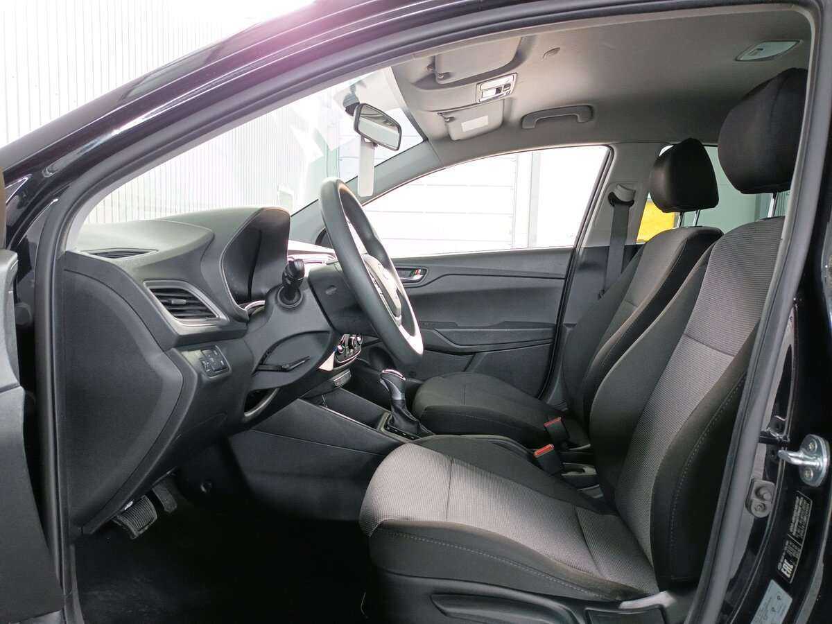 Купить Hyundai Solaris с пробегом. Фото: #10