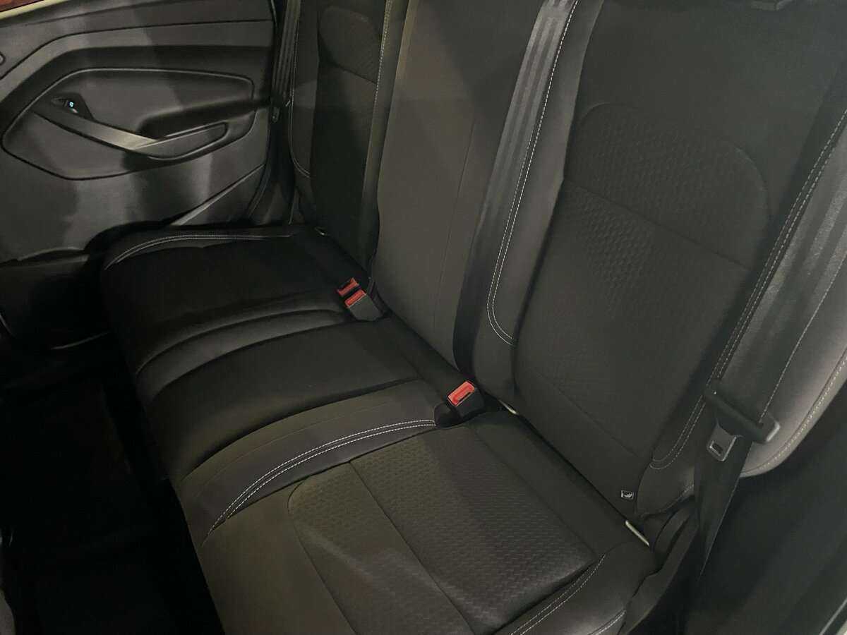 Купить Ford Kuga с пробегом. Фото: #18