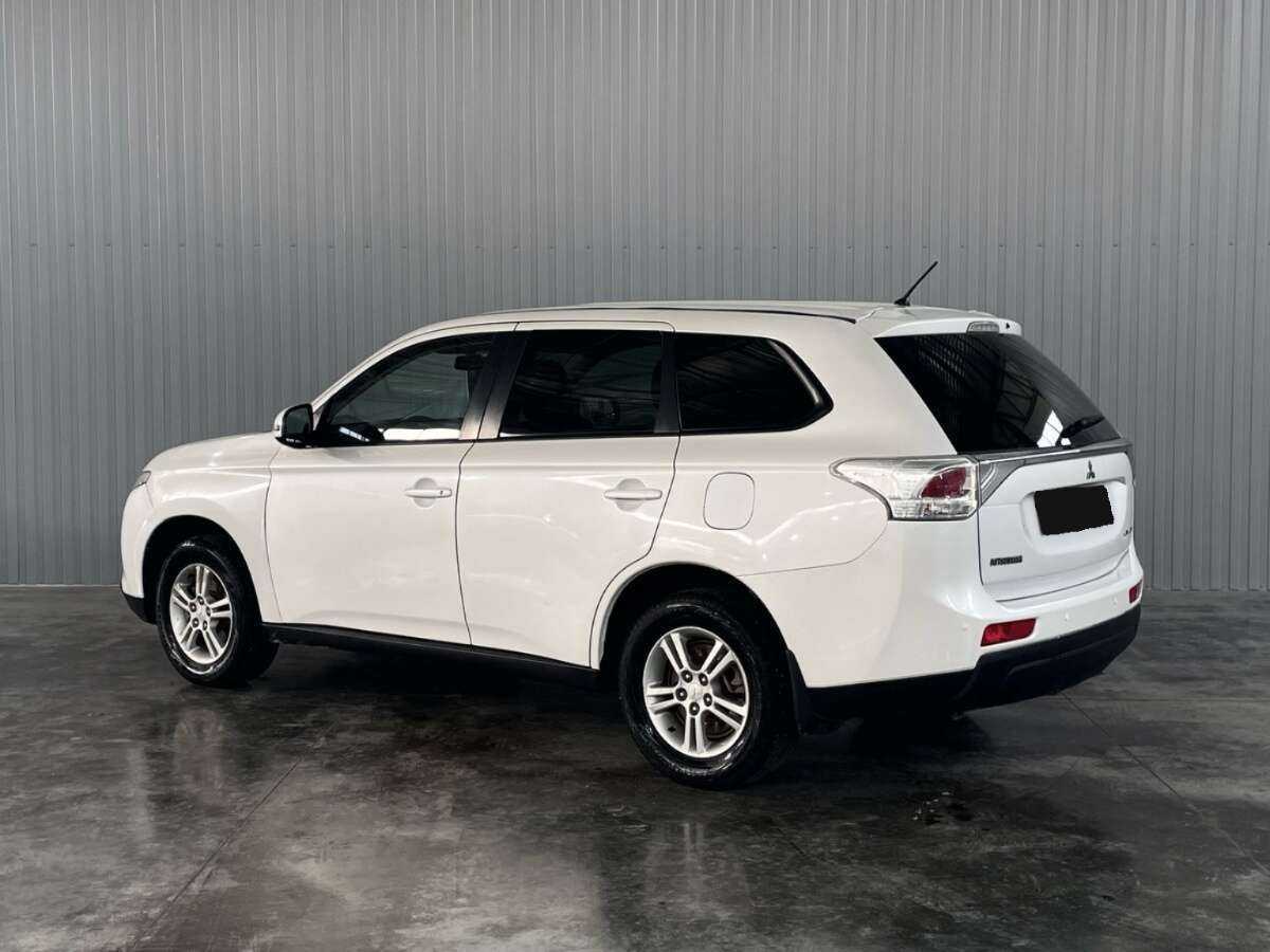 Купить Mitsubishi Outlander с пробегом. Фото: #6