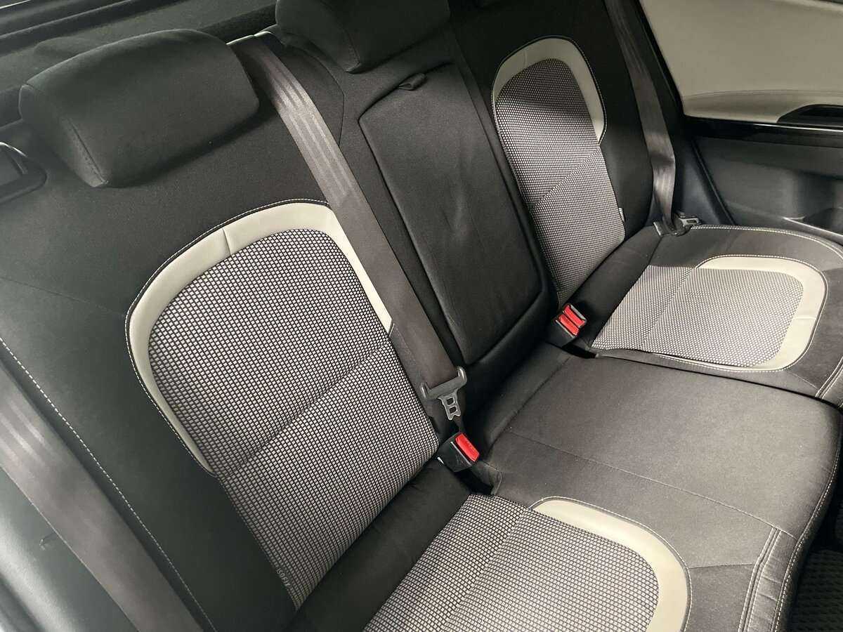 Купить Kia Ceed с пробегом. Фото: #18