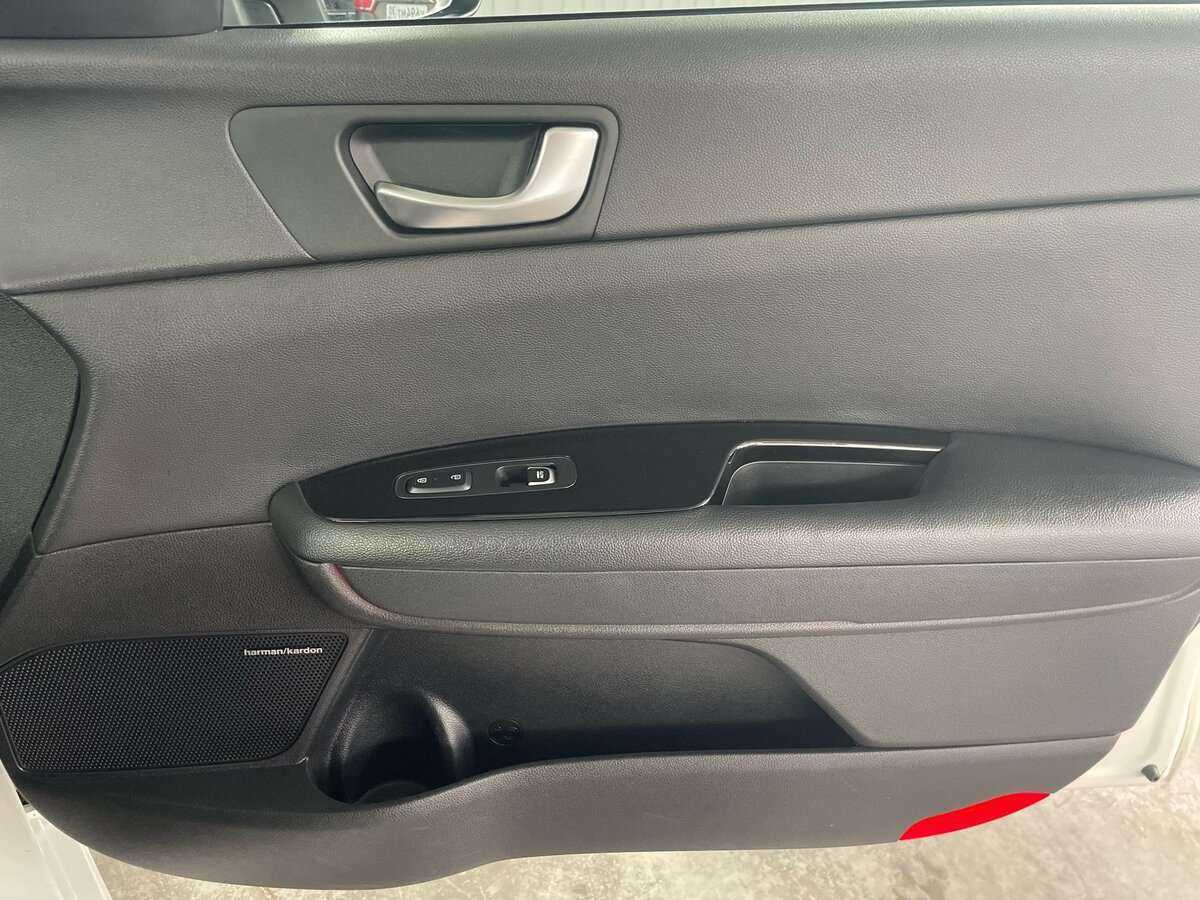 Купить Kia Optima с пробегом. Фото: #29