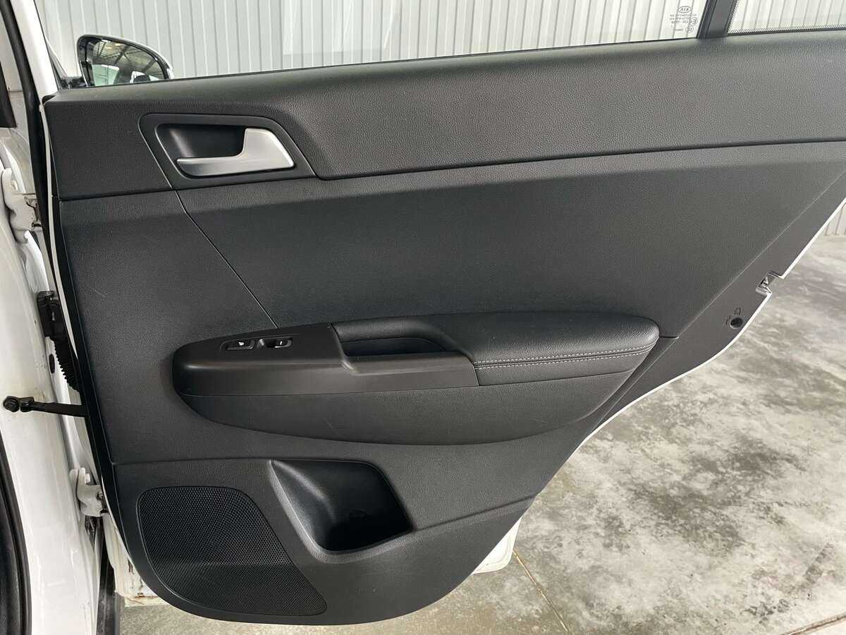 Купить Kia Sportage с пробегом. Фото: #24