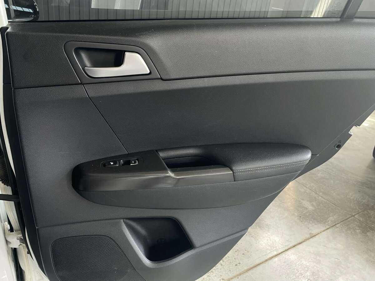 Купить Kia Sportage с пробегом. Фото: #23