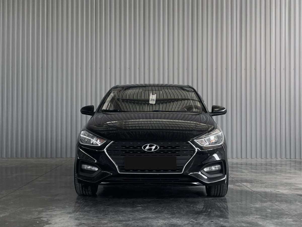 Купить Hyundai Solaris с пробегом. Фото: #1