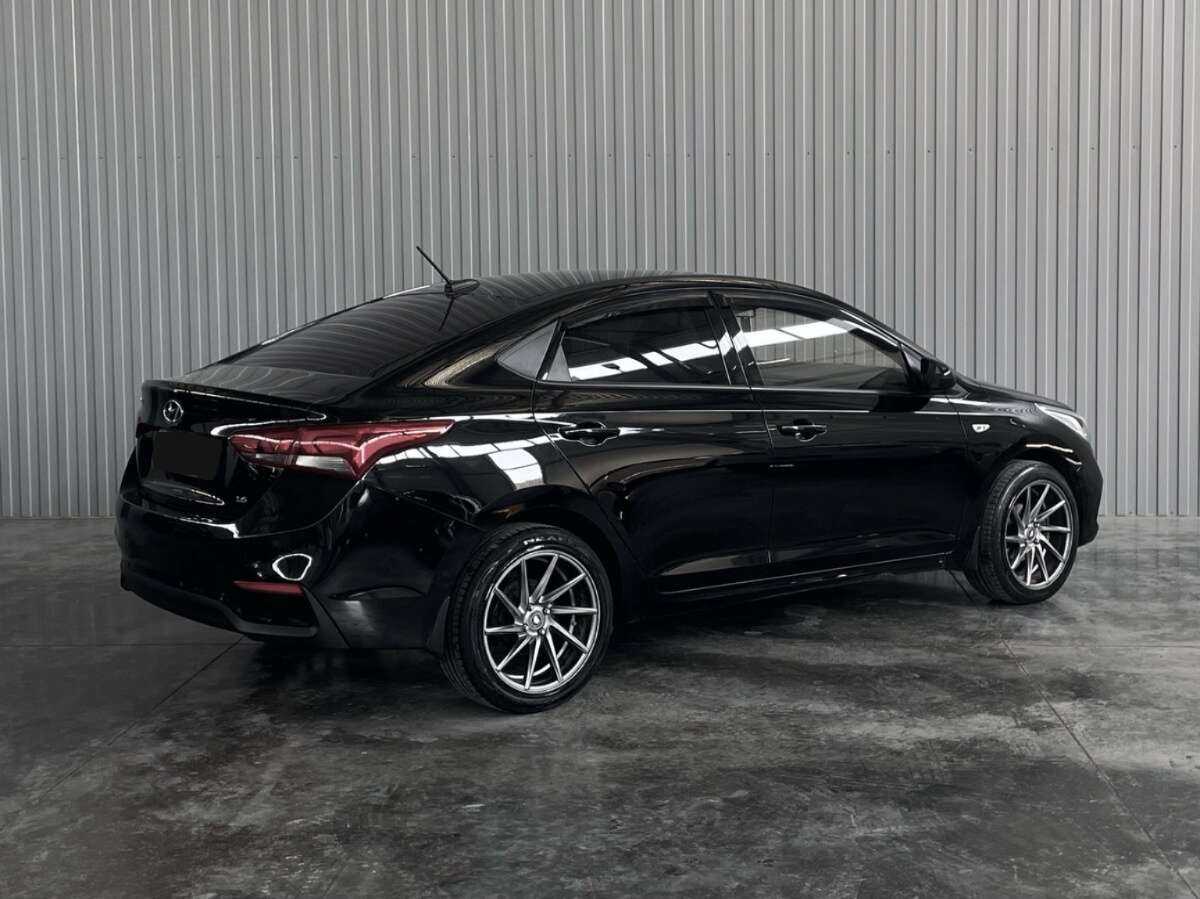 Купить Hyundai Solaris с пробегом. Фото: #4