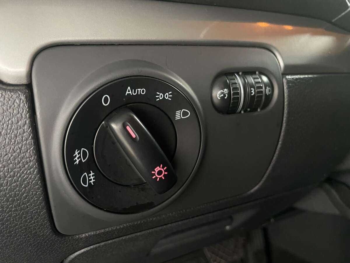 Купить Volkswagen Golf с пробегом. Фото: #14