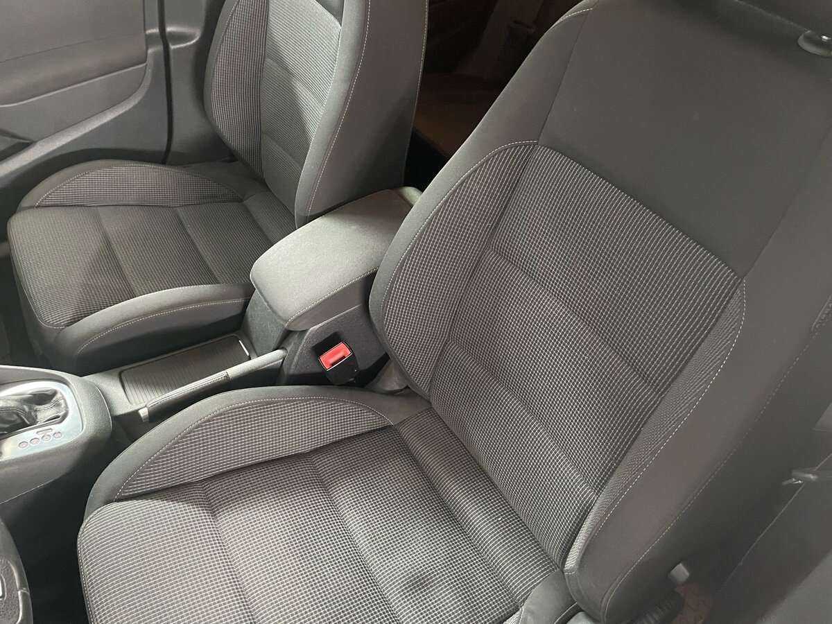 Купить Volkswagen Golf с пробегом. Фото: #15