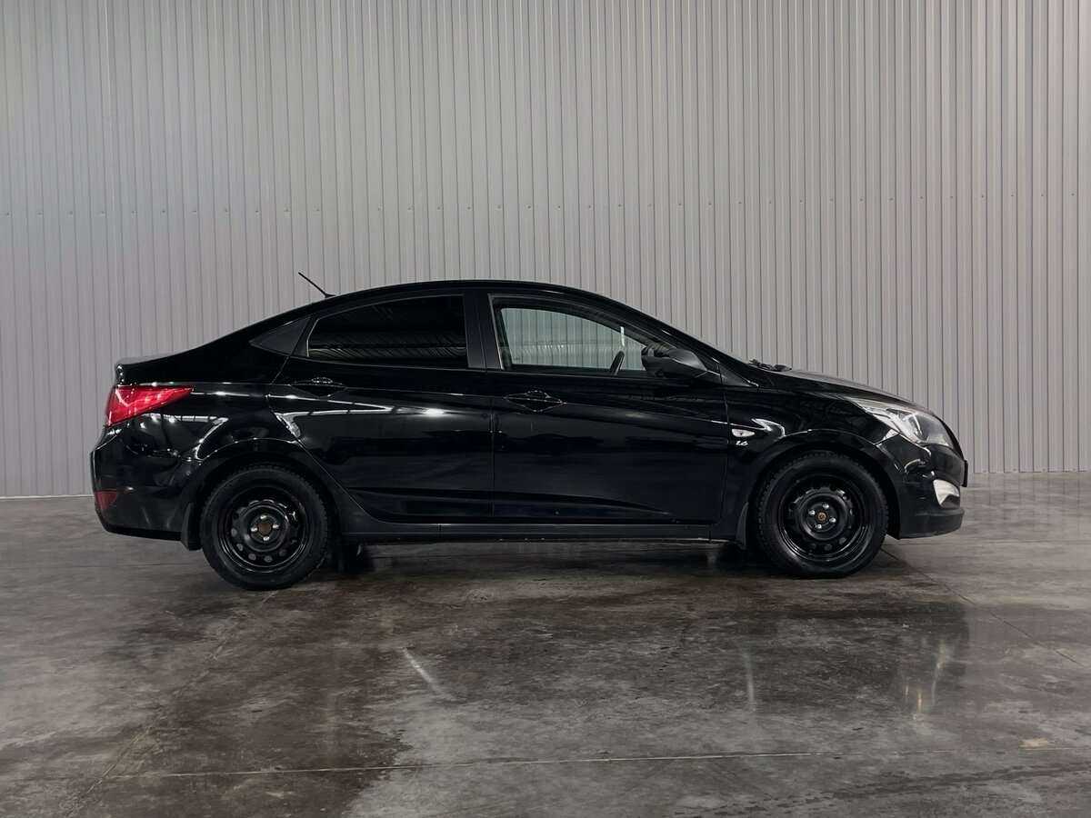 Купить Hyundai Solaris с пробегом. Фото: #3