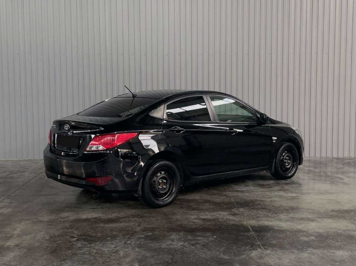 Купить Hyundai Solaris с пробегом. Фото: #4