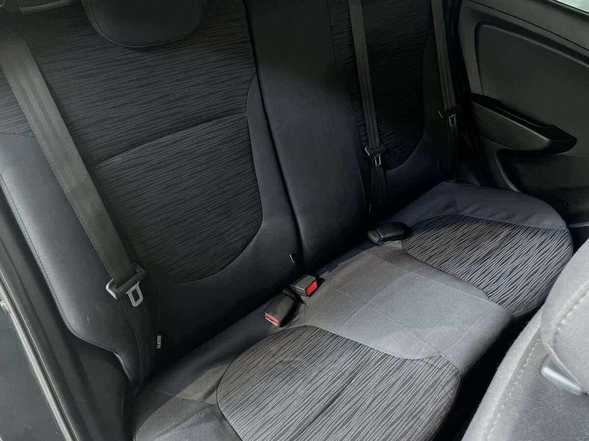 Купить Hyundai Solaris с пробегом. Фото: #15